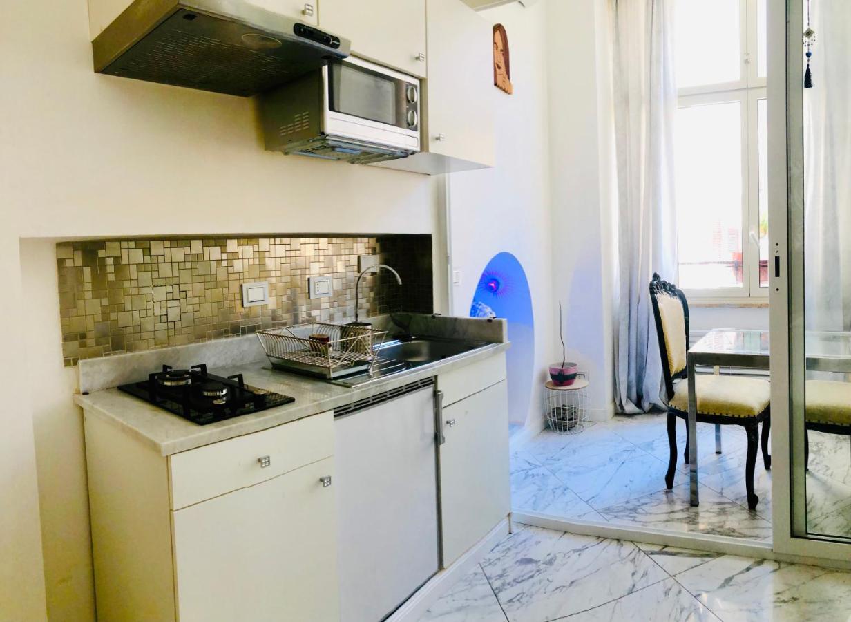 Parisa Suite Rome Bagian luar foto