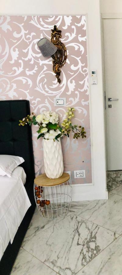 Parisa Suite Rome Bagian luar foto
