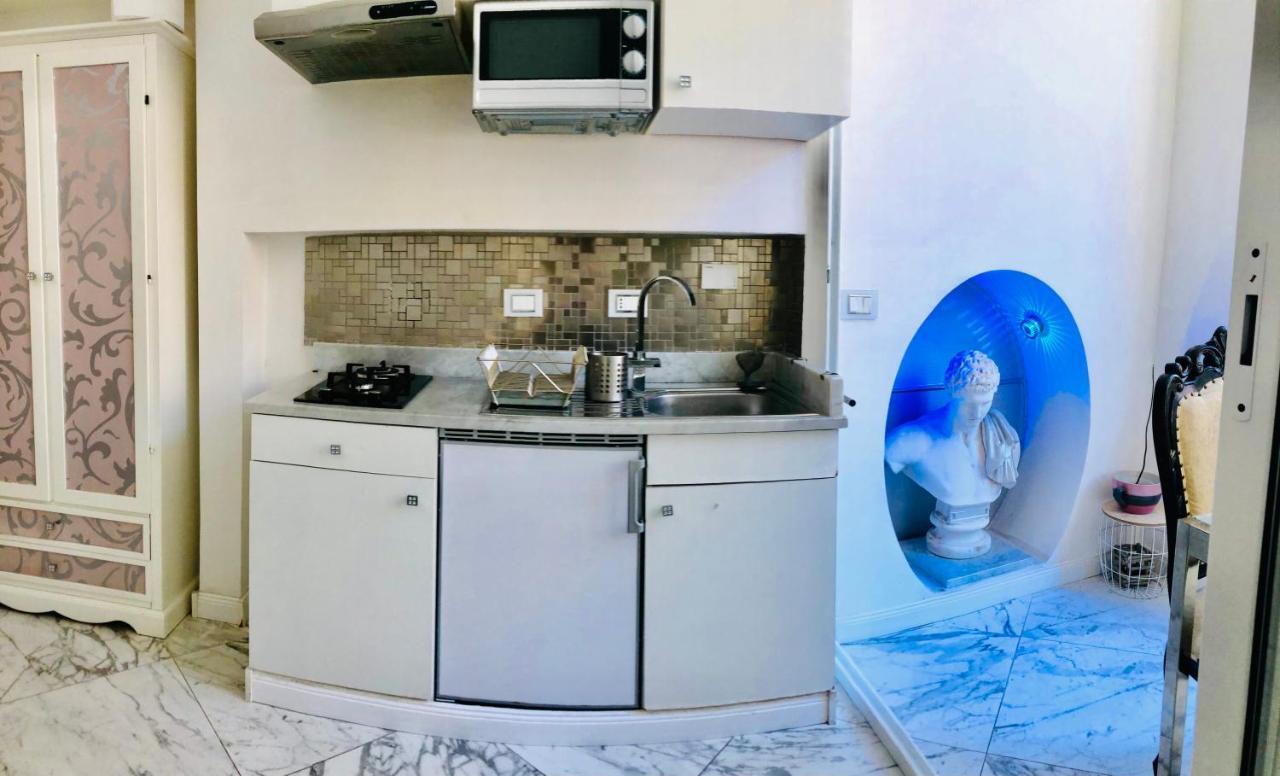 Parisa Suite Rome Bagian luar foto
