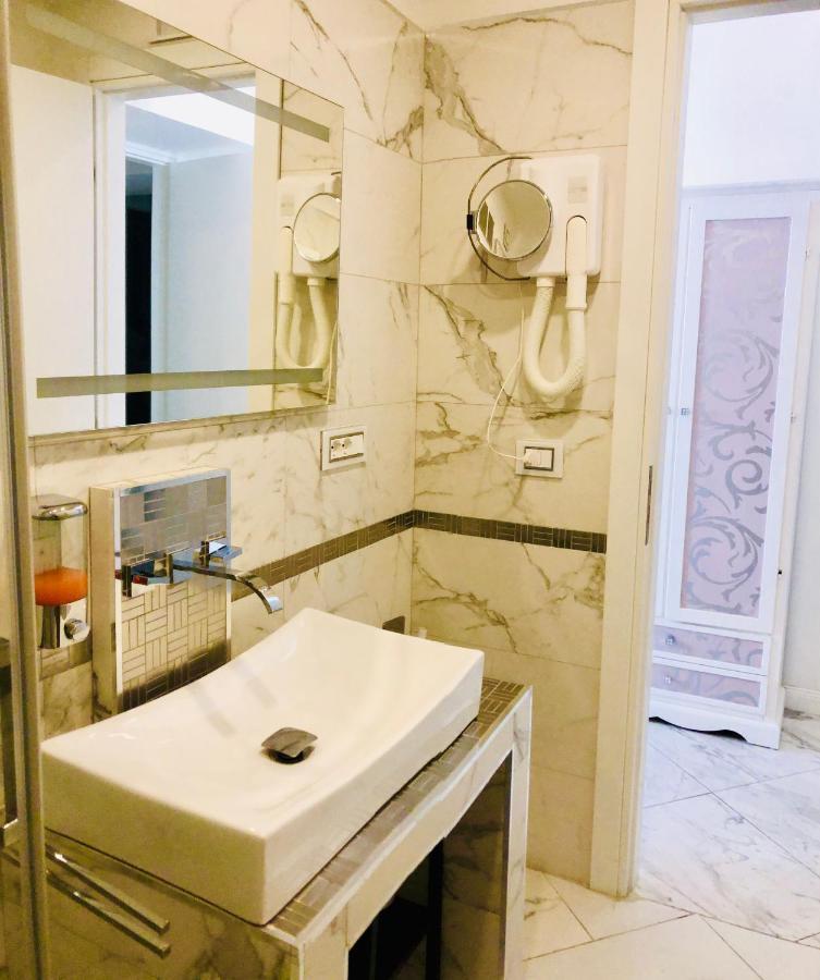 Parisa Suite Rome Bagian luar foto