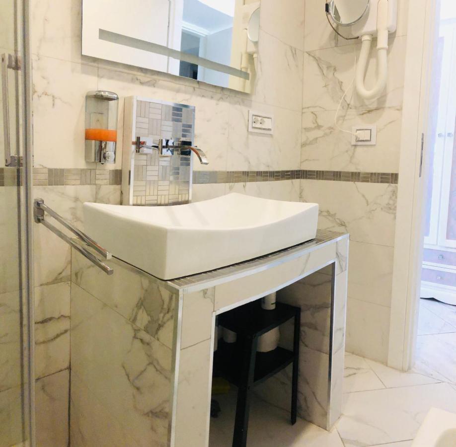 Parisa Suite Rome Bagian luar foto