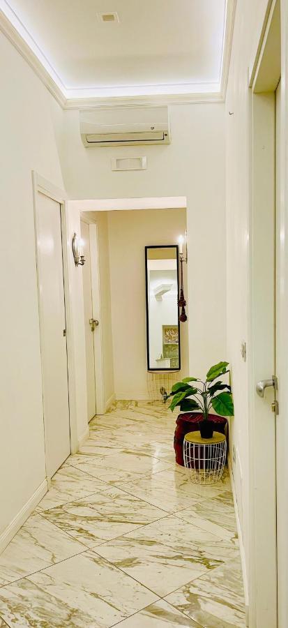 Parisa Suite Rome Bagian luar foto