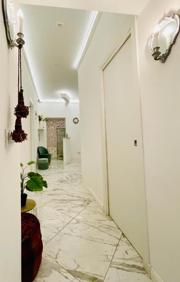 Parisa Suite Rome Bagian luar foto