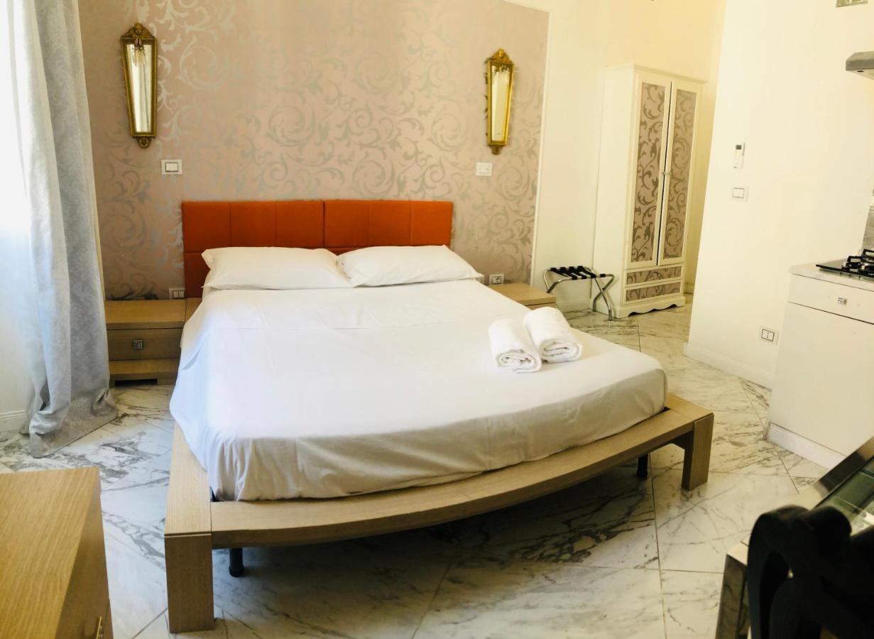 Parisa Suite Rome Bagian luar foto
