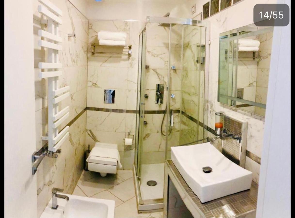 Parisa Suite Rome Bagian luar foto