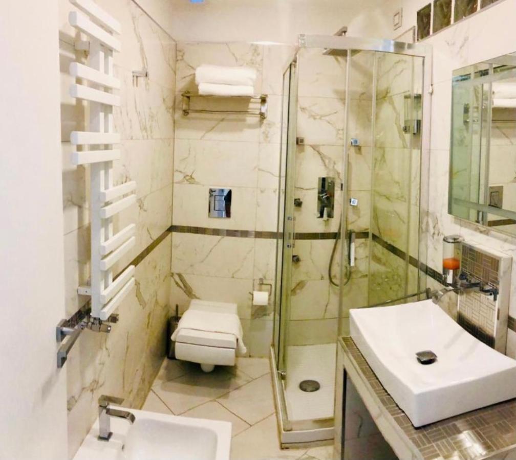 Parisa Suite Rome Bagian luar foto