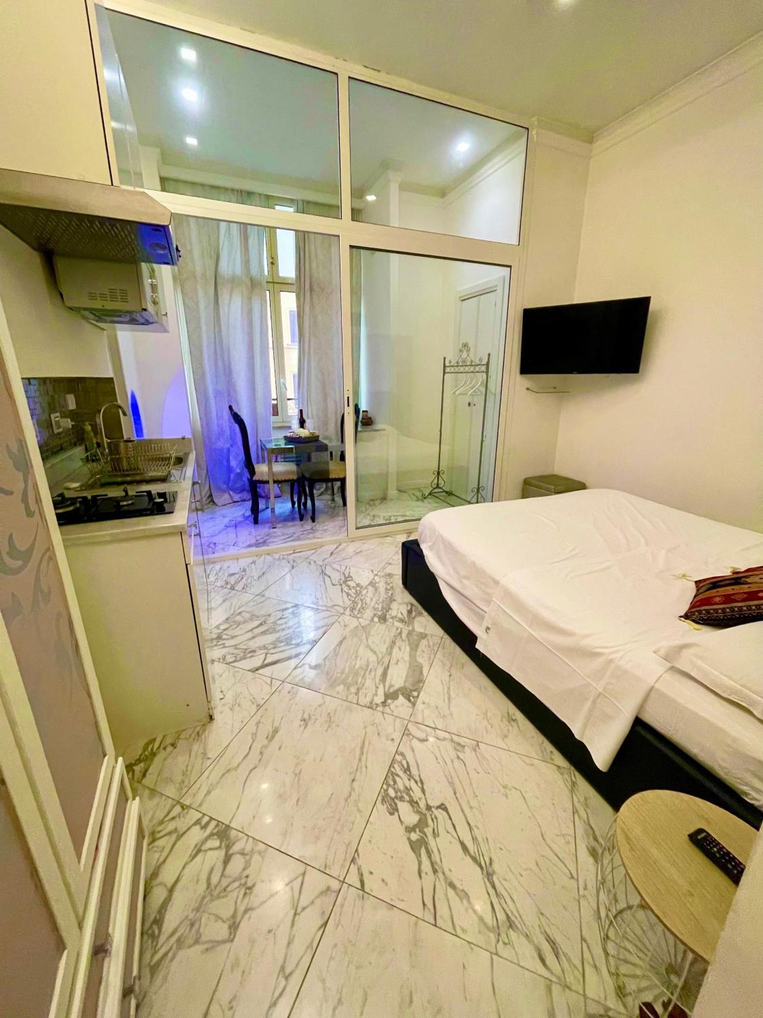 Parisa Suite Rome Bagian luar foto